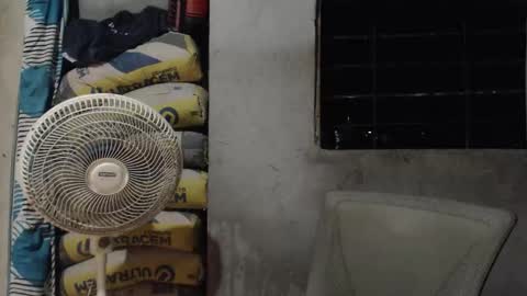 Snapshot of mcgregor_sexhot chatting on 10-18-25, 02:25 Mcgregor online show from 10-18-25, 02:25