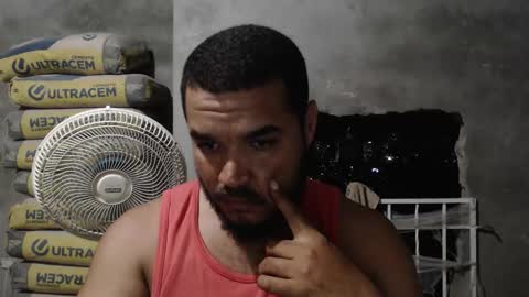 Snapshot of mcgregor_sexhot chatting on 01-18-26, 03:21 Mcgregor online show from 01-18-26, 03:21