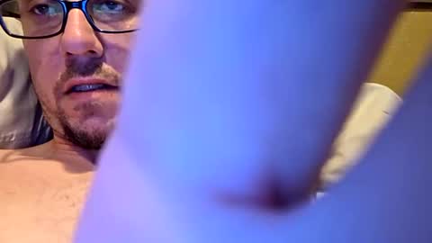 mclovinmackay online show from 10-25-25, 10:48