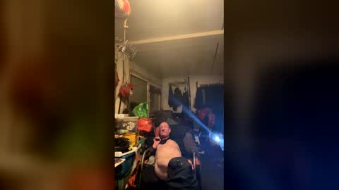 Snapshot of mcprovo6 chatting on 03-18-26, 12:36 mcprovo6 online show from 03-18-26, 12:36