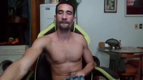 Snapshot of mdbisc chatting on 12-16-24, 12:04 mdbisc online show from 12-16-24, 12:04