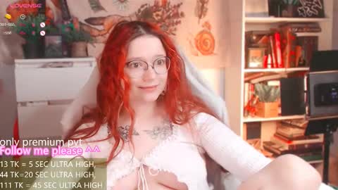 Snapshot of me_hanna chatting on 02-12-26, 04:07 Hanna online show from 02-12-26, 04:07