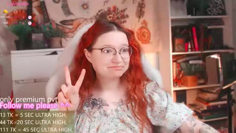 Snapshot of me_hanna chatting on 02-20-26, 03:47 Hanna online show from 02-20-26, 03:47