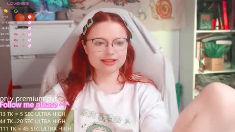 Snapshot of me_hanna chatting on 03-11-26, 03:23 Hanna online show from 03-11-26, 03:23