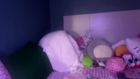 meadowmoon3 online show from 04-04-26, 06:22