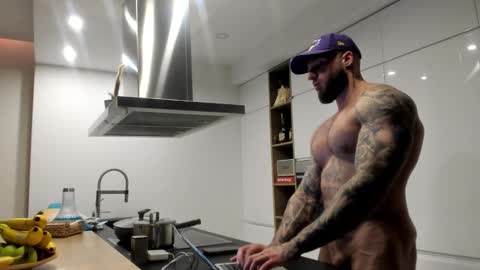 Snapshot of mealphamale chatting on 02-19-26, 09:22 Alpha Male online show from 02-19-26, 09:22