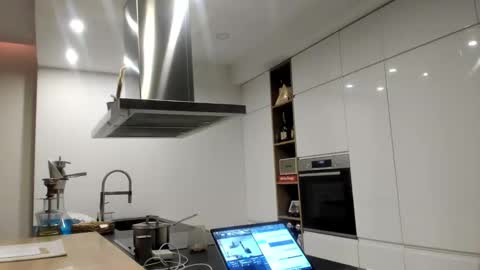 Snapshot of mealphamale chatting on 03-03-26, 06:36 Alpha Male online show from 03-03-26, 06:36