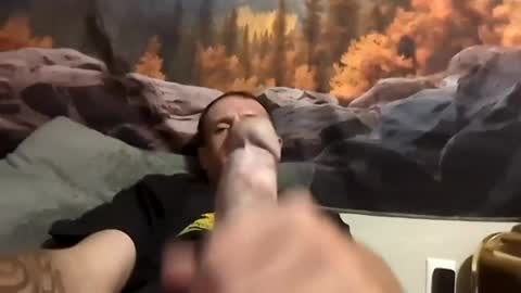 Snapshot of meanfinger chatting on 07-07-26, 02:58 Jizzy online show from 07-07-26, 02:58
