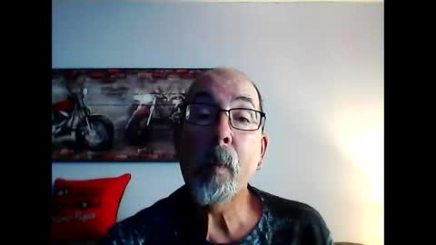 Snapshot of meathome3 chatting on 10-18-25, 02:29 me at home online show from 10-18-25, 02:29