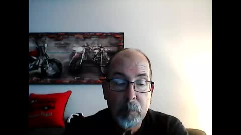 Snapshot of meathome3 chatting on 10-19-25, 03:12 me at home online show from 10-19-25, 03:12