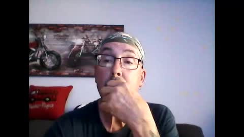 me at home online show from 05-31-26, 06:09
