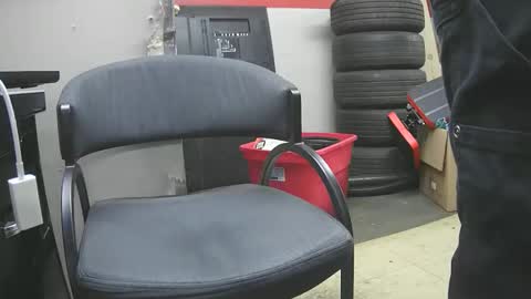 Snapshot of mechanic_voyeur chatting on 03-19-26, 01:37 mechanic_voyeur online show from 03-19-26, 01:37