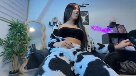   online show from 07-23-26, 05:44