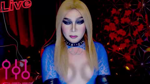 THE QUEEN ALPHA   Queen Medusa Prey online show from 10-31-25, 03:13