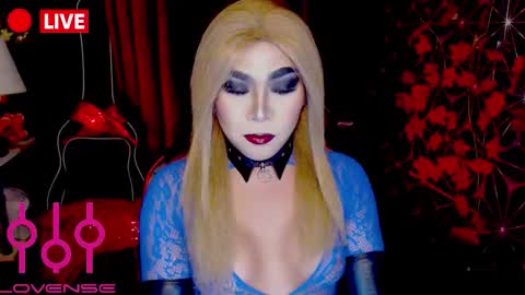 THE QUEEN ALPHA   Queen Medusa Prey online show from 11-19-25, 10:10