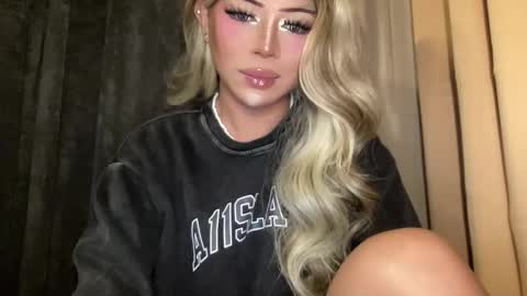 Snapshot of meetmehalfway888 chatting on 01-08-26, 04:59 GODDESS OF ALL GODDESSES online show from 01-08-26, 04:59