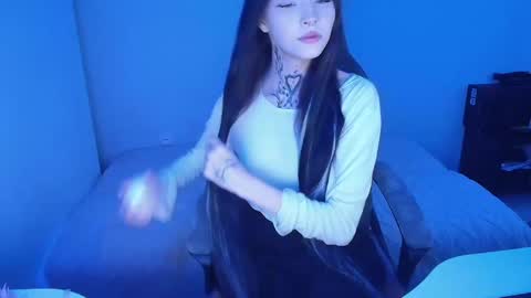 Snapshot of mefwhore chatting on 01-27-25, 07:45 mefwhOre online show from 01-27-25, 07:45