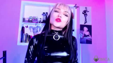 Snapshot of megan__manson chatting on 02-24-26, 10:19 Megan online show from 02-24-26, 10:19