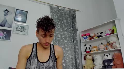 Snapshot of megan_and_clohe chatting on 02-23-26, 04:37 M E G A N online show from 02-23-26, 04:37