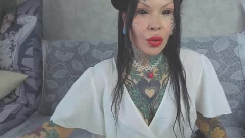 Helena Tuman online show from 05-31-26, 10:22