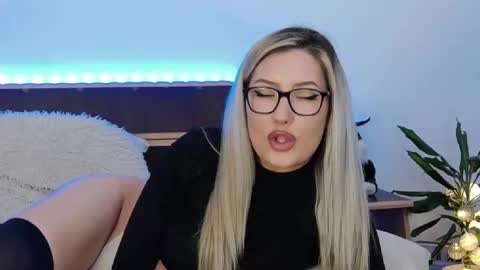 Megan Blazee  online show from 02-26-25, 11:15