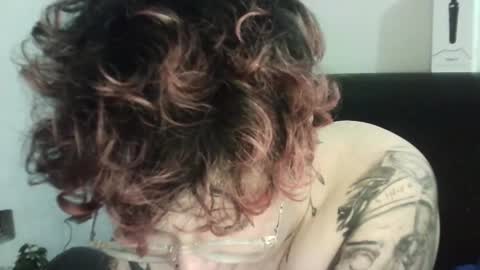 Megan and sophi online show from 02-02-25, 10:02