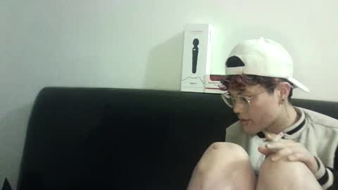 Megan and sophi online show from 02-27-25, 09:00