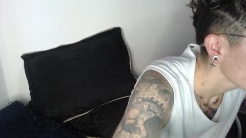 Megan and sophi online show from 09-13-25, 10:31