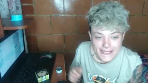 Megan and sophi online show from 04-21-26, 01:42