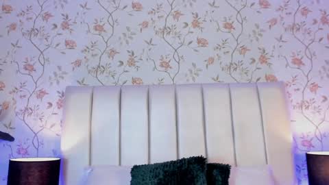 Carolina Paez online show from 01-29-25, 02:19