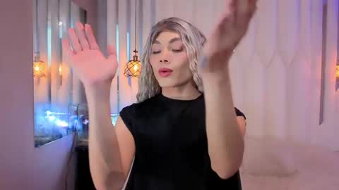megan do santos online show from 05-30-26, 07:55
