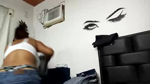 megan_greyxx online show from 11-19-25, 01:27