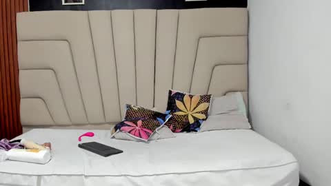 Megan online show from 02-15-25, 02:00