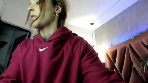    online show from 02-02-25, 02:17