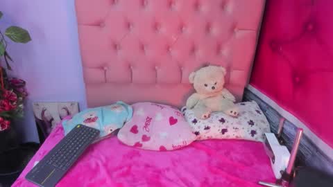 megan_jenner1 online show from 10-24-25, 03:58