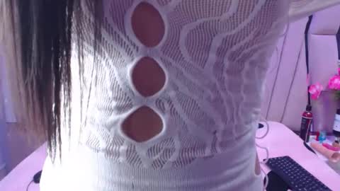 Snapshot of megan_latinn chatting on 11-27-25, 04:36 megan_latinn online show from 11-27-25, 04:36