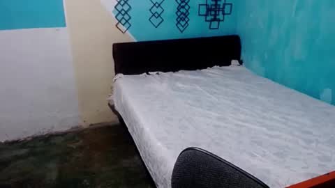 Snapshot of megan_little_ chatting on 12-18-24, 06:57 amanda online show from 12-18-24, 06:57