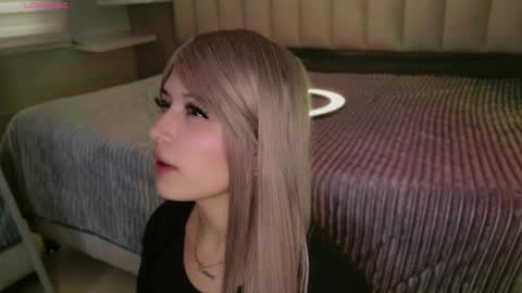     online show from 04-09-26, 01:49