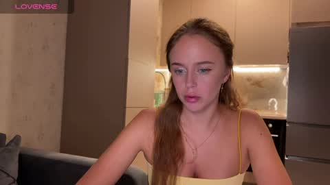 Megan online show from 06-08-26, 07:47