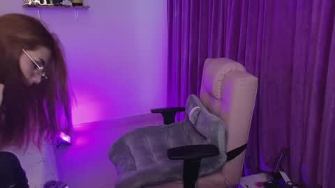 Snapshot of megan_ricci chatting on 01-14-25, 10:55                 Laura                 online show from 01-14-25, 10:55