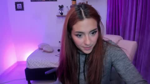 Snapshot of megan_ricci chatting on 02-09-25, 02:49                 Laura                 online show from 02-09-25, 02:49