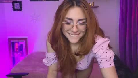 Snapshot of megan_ricci chatting on 10-03-25, 11:57                 Laura                 online show from 10-03-25, 11:57