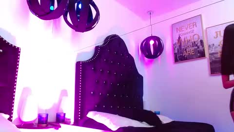 Snapshot of megan_saint chatting on 09-13-25, 03:17 megan_saint online show from 09-13-25, 03:17