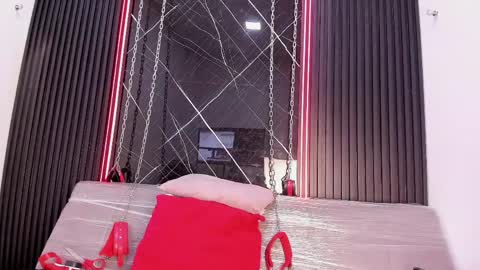 Snapshot of megan_siner chatting on 04-26-26, 12:58 Megan Siner online show from 04-26-26, 12:58