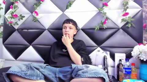 Snapshot of megan_thompsonn_ chatting on 10-18-25, 02:25 megan_thompsonn_ online show from 10-18-25, 02:25