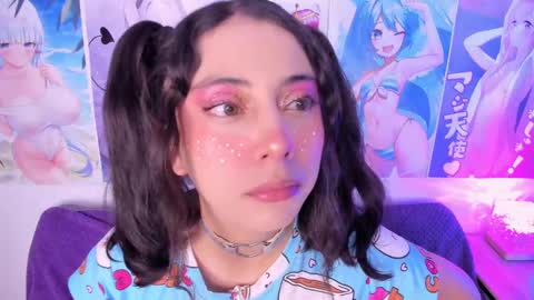 Snapshot of megan_yagami chatting on 09-12-25, 05:40 Megan online show from 09-12-25, 05:40