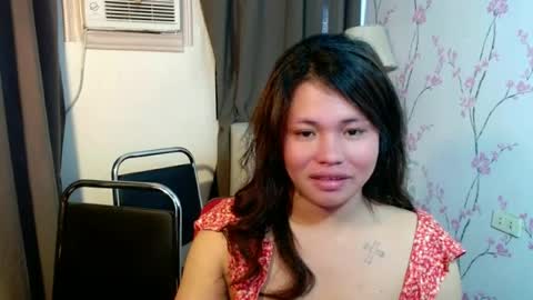 Snapshot of megan_younng chatting on 06-14-26, 02:24 MEGAN online show from 06-14-26, 02:24
