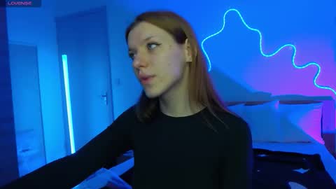 Snapshot of megancat333 chatting on 11-23-25, 01:33 megancat333 online show from 11-23-25, 01:33