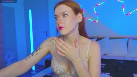 Snapshot of megancat333 chatting on 12-04-25, 07:39 megancat333 online show from 12-04-25, 07:39