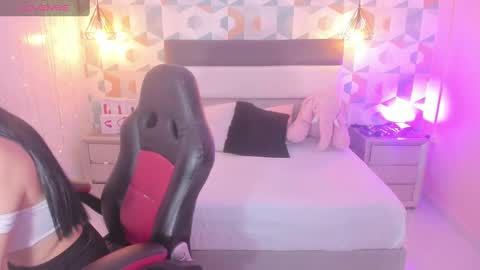 Megan  online show from 01-31-25, 12:18